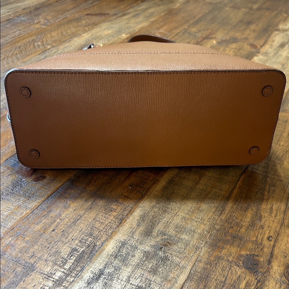Ralph Lauren Tan Leather Shoulder Bag - Picture 4 of 14